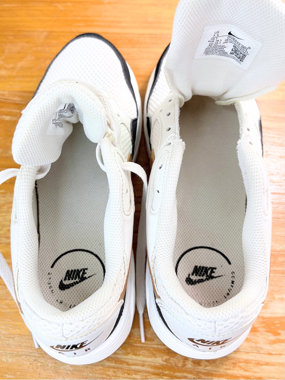 Nike Air Max SC SE Women’s Shoe - Picture 11 of 15